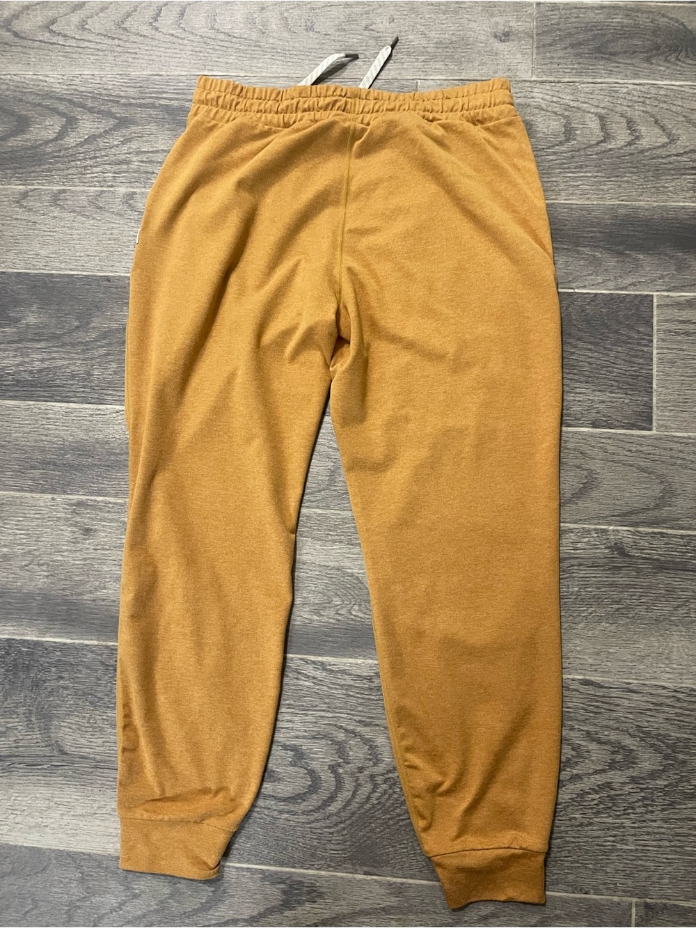 Vuori Performance Jogger - Picture 7 of 11